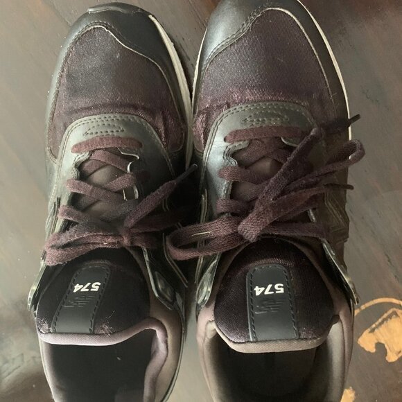 New Balance  574 Fresh Foam in Black with leather detail size 8 - Picture 4 of 7